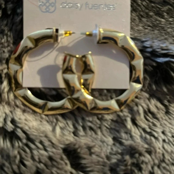 18k Gold Tone C shaped Needle Hollow Hoop Earrings - Picture 4 of 10